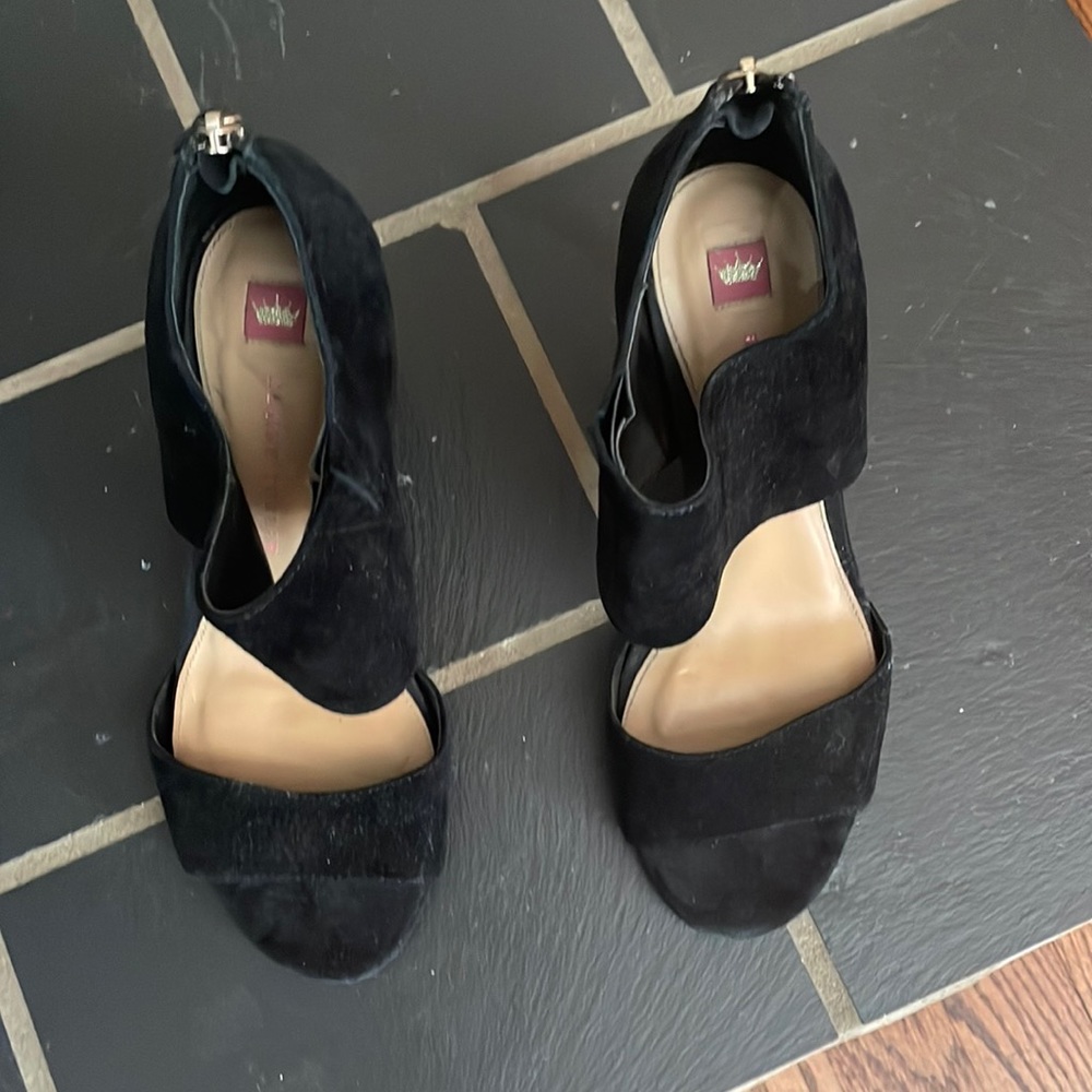 Elaine Turner suede black heels, size 7